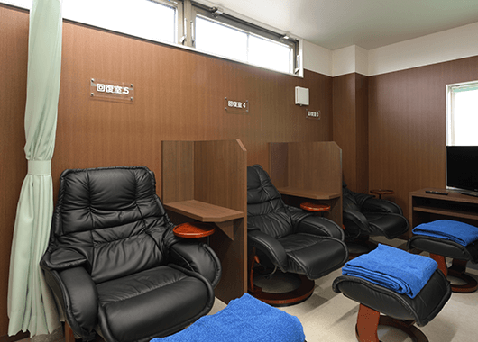 リラックスできる空間。待合室やリカバリールーム